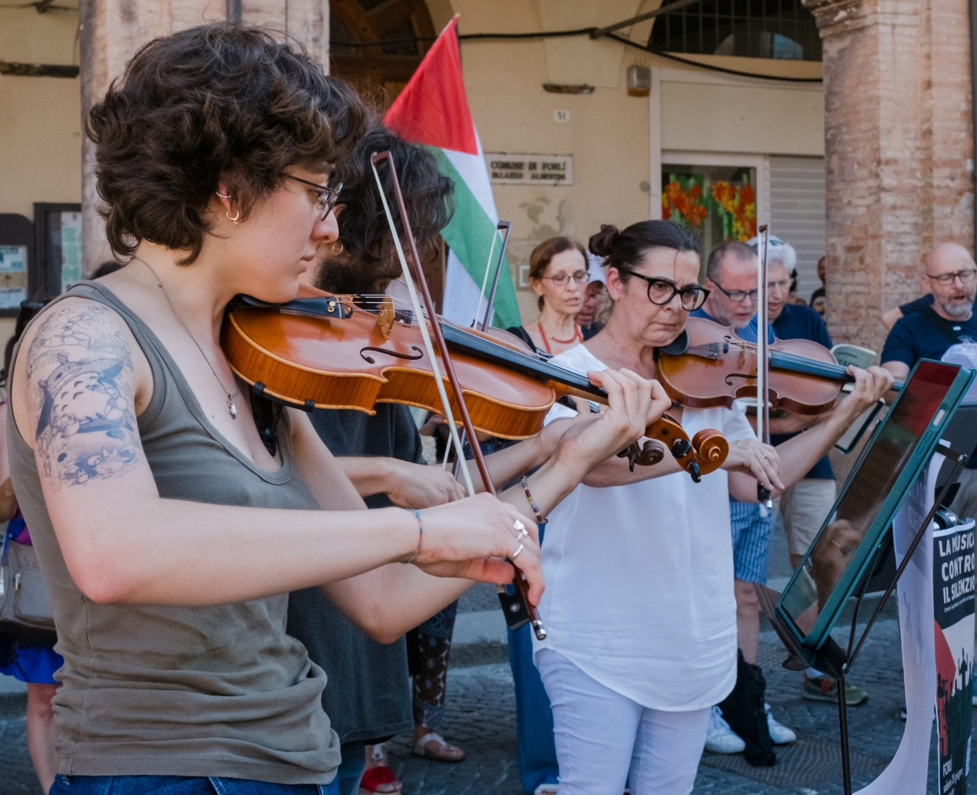 La musica contro il silenzio
